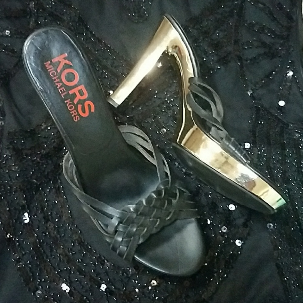 NWOT Michael Kors"Vintage"Gold Leather Heels NWOT